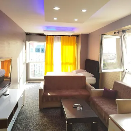 Oezkan Aparthotel