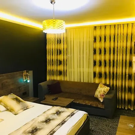 Oezkan Aparthotel *