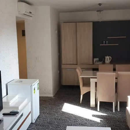 Oezkan Aparthotel *